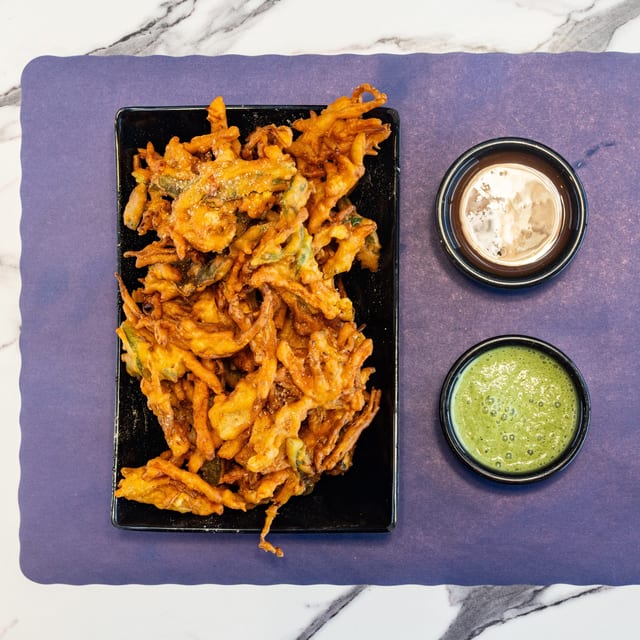 Garma Garam Pakode.