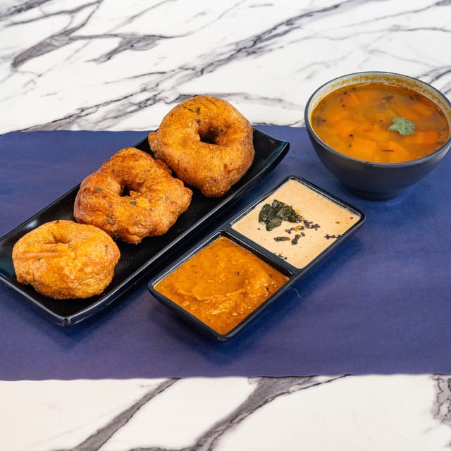 Medu Vada.